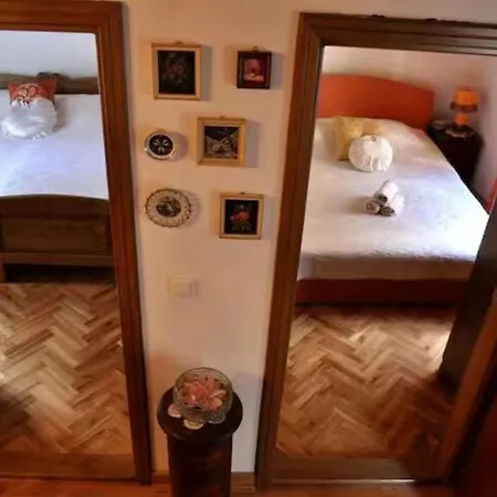 Charming Old Town Getaway * Stari Grad