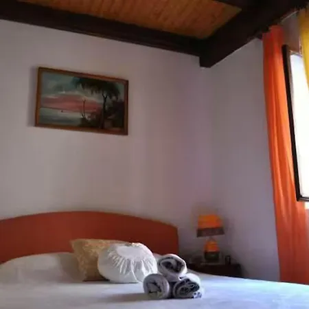 Apartman Charming Old Town Getaway *