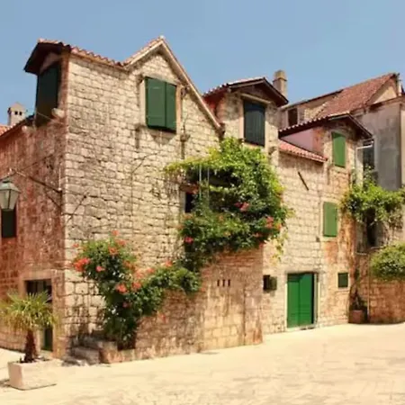 Charming Old Town Getaway Apartman Stari Grad