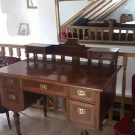 Charming Old Town Getaway Apartman *